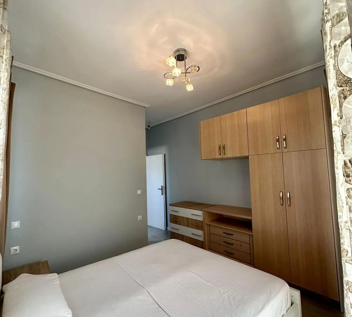 Merlind Apartments Sarande
