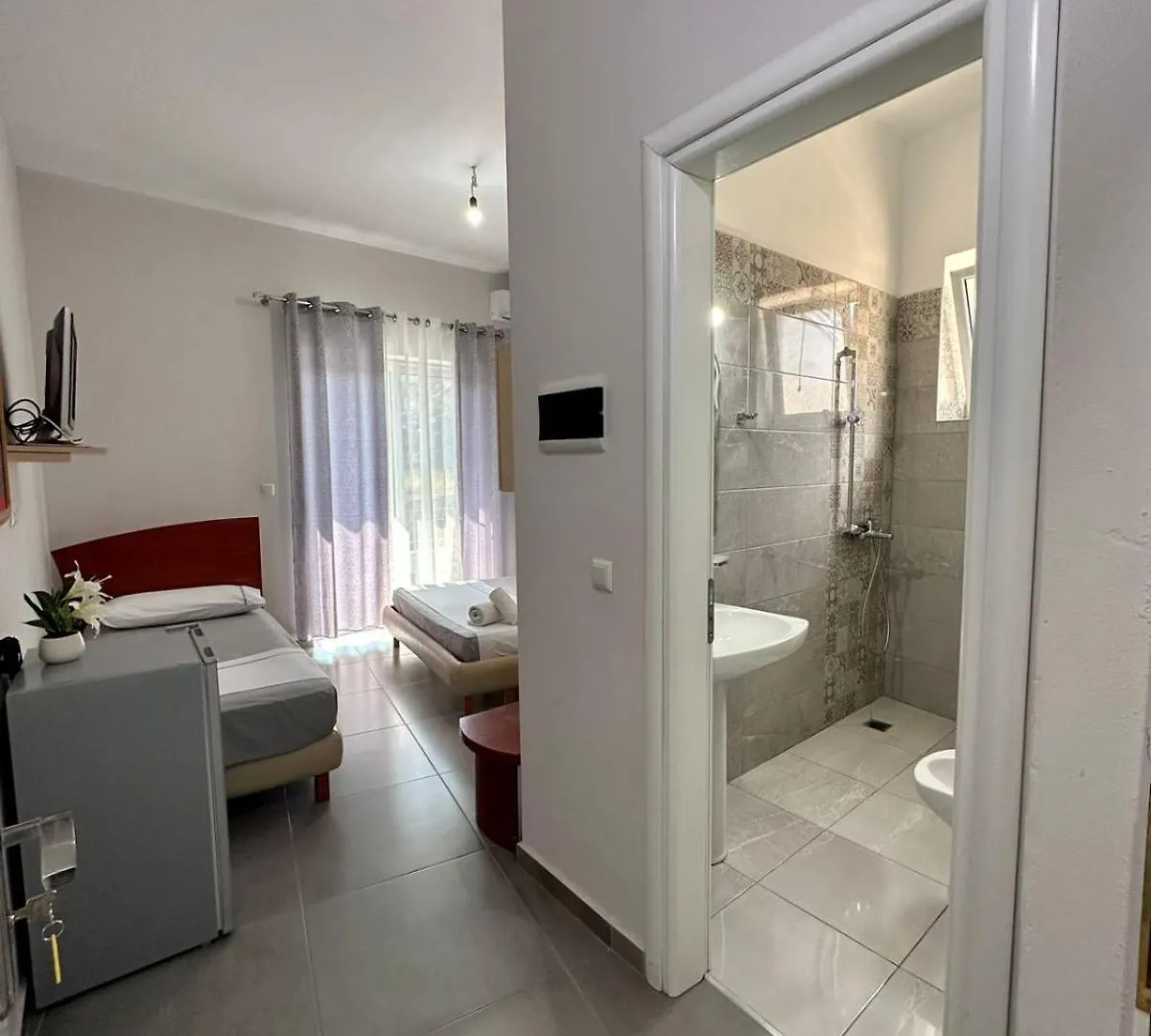 Merlind Apartments Sarande