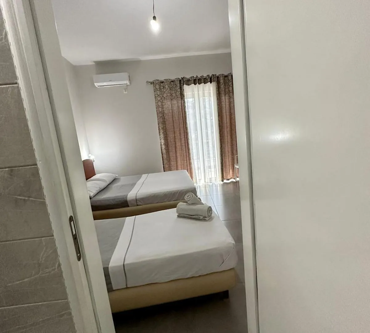 Merlind Apartments Sarande Albania