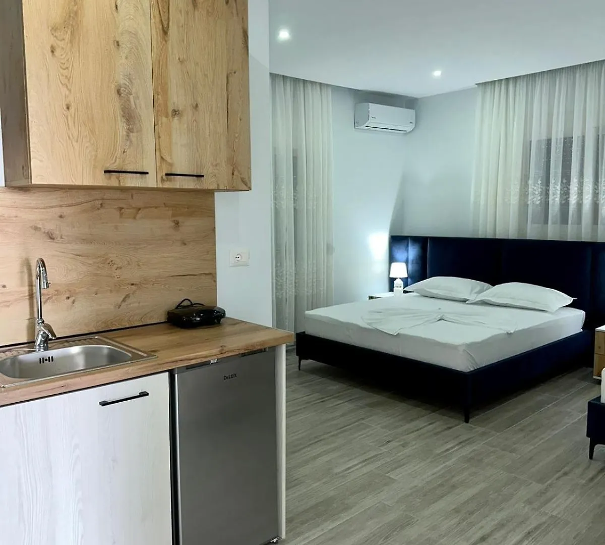 Merlind Apartments Sarande Albania