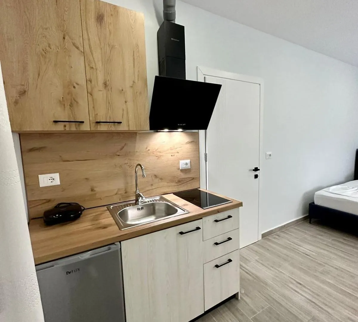 Merlind Apartments Sarande Albania