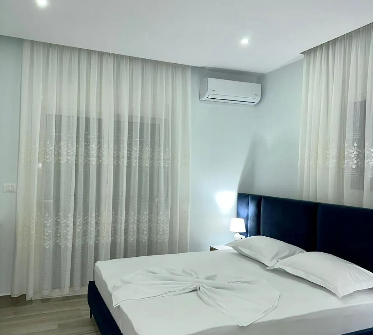 Merlind Apartments Sarande